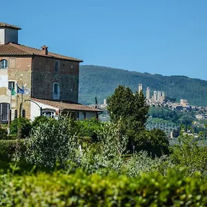 Castello Di Fulignano Sinadra Superior Aparthotel